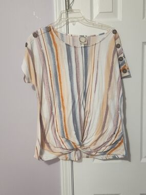 Women’s Short Sleeve Knot Front Tee in White with Pastel Stripes